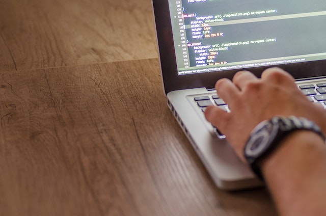 Top 10 Business Software in the UAE How to apply for jobs